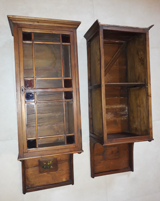 Pensili antica credenza