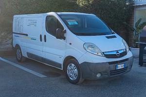 Adam Opel Vivaro GMBH F7B HB6