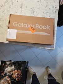 Galaxy Book4 i3 Mai Aperto