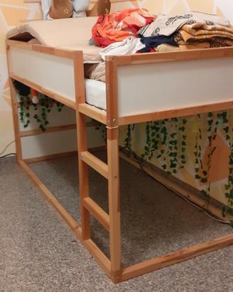 cabina armadio Foppa Pedretti e letto Ikea 