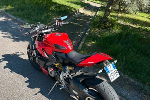 Ducati Streetfighter V2 2022