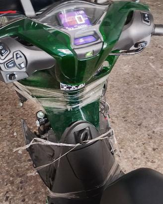 moto sh125 verde vetro acquistato a 01/2025