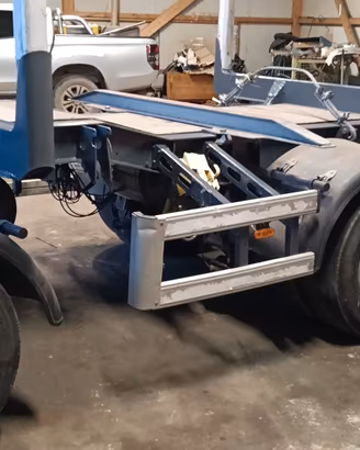 Rimorchio 3 assi trasporto tronchi