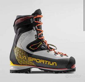 Nepal Cube Woman GTX