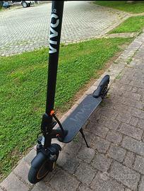 Monopattino elettrico Vivobike V30 nuovo 