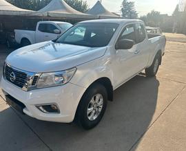 Nissan Navara KING CAB ACENTA 2300