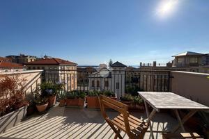 5 LOCALI A CHIAVARI