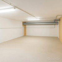 Box/Magazzino 43 m² - Via Due Fontane, Caltanisset