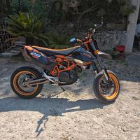KTM smcr 690 