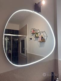 Specchio con luce fai da te