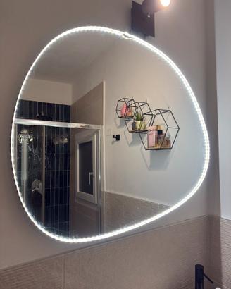 Specchio con luce fai da te