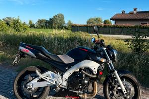 Suzuki Gsr 600 2006