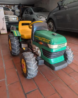 Trattore a pedali bambino