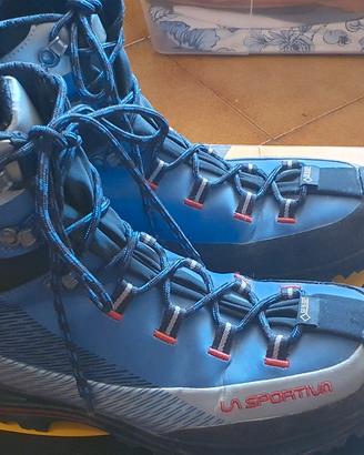  Scarponi La sportiva trango goretex 