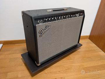 Amplificatore Fender Frontman 212r