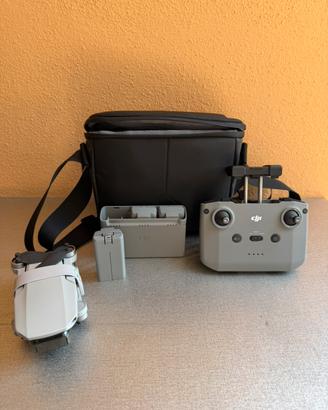 Drone DJI Mini 2 SE pari al nuovo