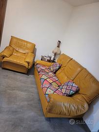 Divano pelle e poltrona