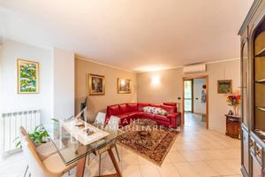 Villetta a schiera di 219 m² con 5 locali e box au