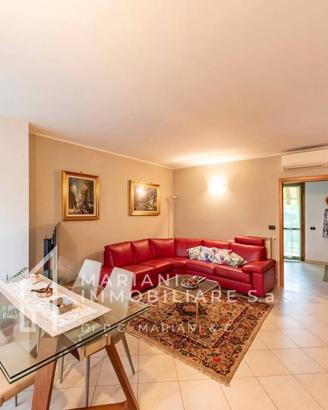 Villetta a schiera di 219 m² con 5 locali e box au