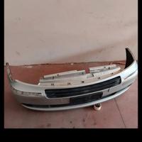 PARAURTI anteriore Citroen Xara Picasso   €  80 