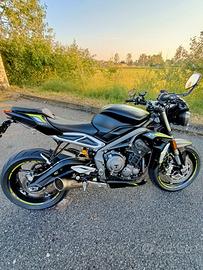 Triumph Street Triple - 2021