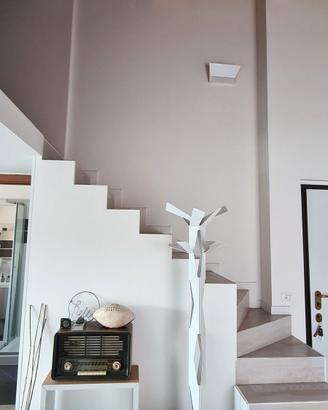 Appendiabiti di design acciaio bianco