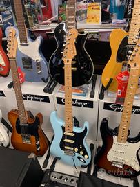 Fender stratocaster (nuova)