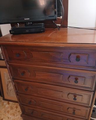 cassettiera con cinque cassetti