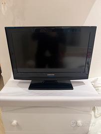 Tv Samsung 26" HD con decoder integrato