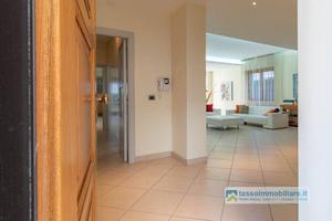 Villa di 664 m² con più di 5 locali a Ortona