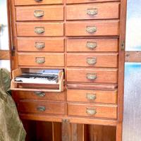 Mobile Schedario archivio e tanti mobili eleganti