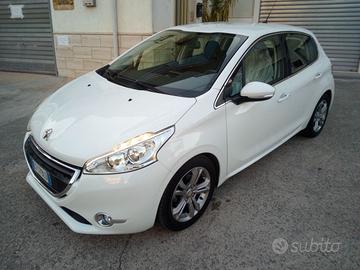 PEUGEOT DIESEL 208 ALLURE