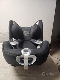 Seggiolino auto Sirona Zi i-size +isofix girevole