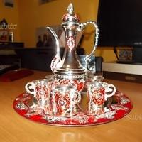 Servizio da caffe' in acciaio lavorato