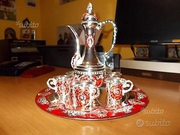 Servizio da caffe' in acciaio lavorato