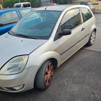 Ford fiesta 1.2 benzina 2004
