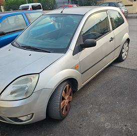 Ford fiesta 1.2 benzina 2004