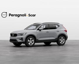 VOLVO XC40 B3 ESSENTIAL AUTOMATICA