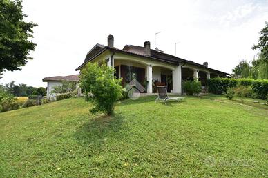 PORZIONE DI BIFAMILIARE A PARMA