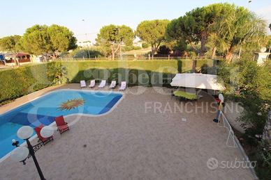 Villa o villino Trani [V447VRG]