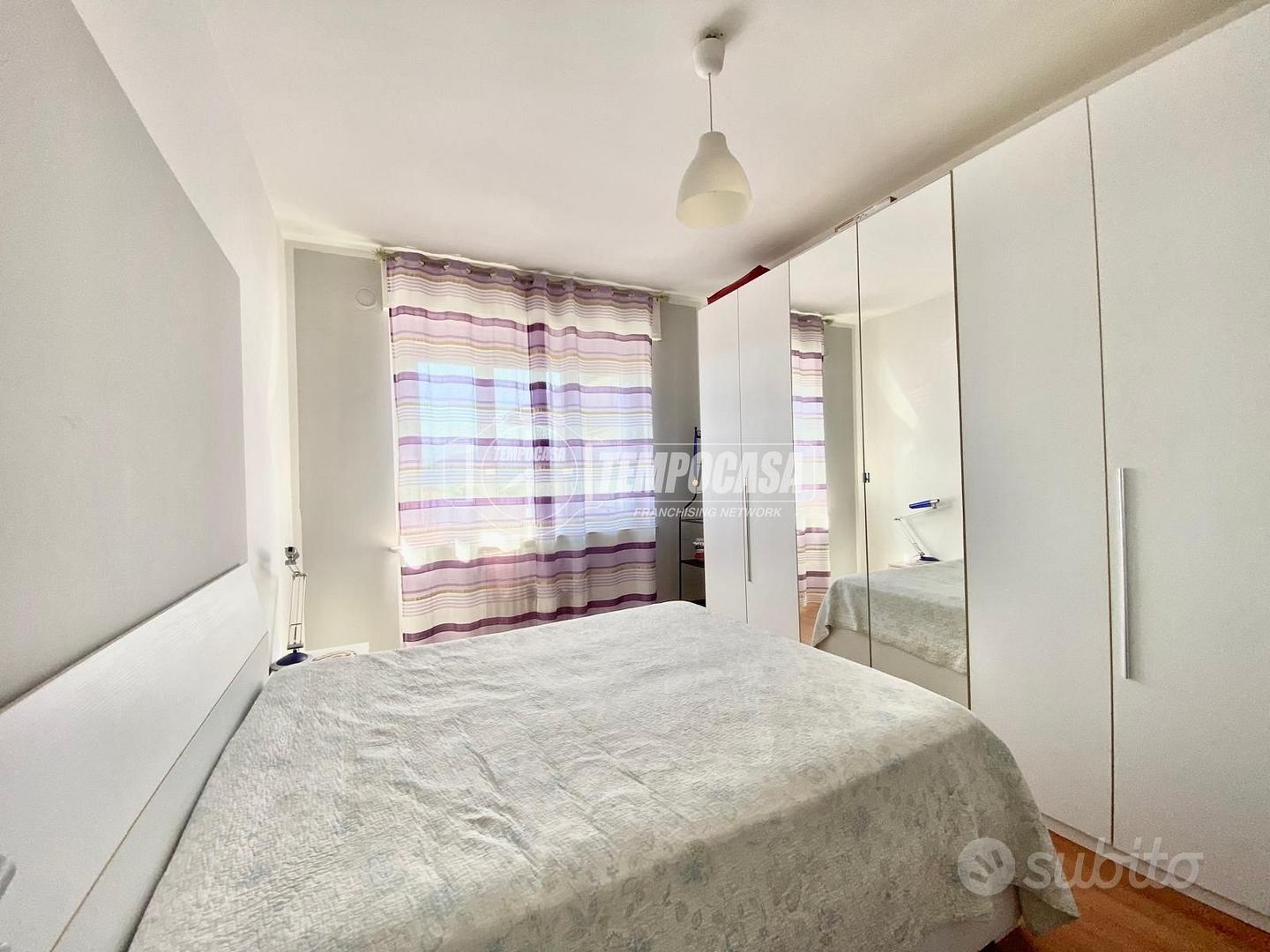 4 LOCALI 2 BAGNI CON TERRAZZO ULTIMO PIANO - Vista 5