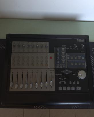 TASCAM FW-1082
