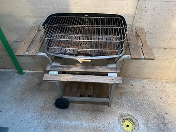 Barbecue a legno o carbonella