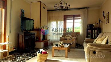 Appartamento di 181 m² con più di 5 locali e box a