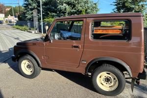 Suzuki SJ 410 SJ410 Berlina De Luxe