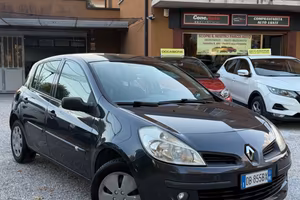 Renault Clio 1.2 16V 5 porte Luxe