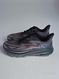 Hoka One One 