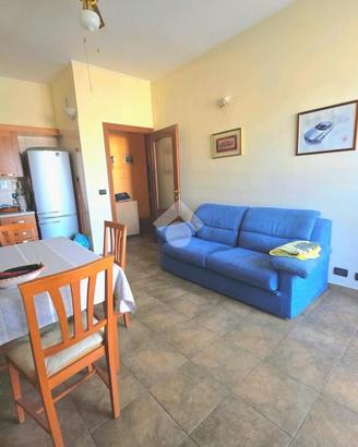 2 LOCALI A GASSINO TORINESE