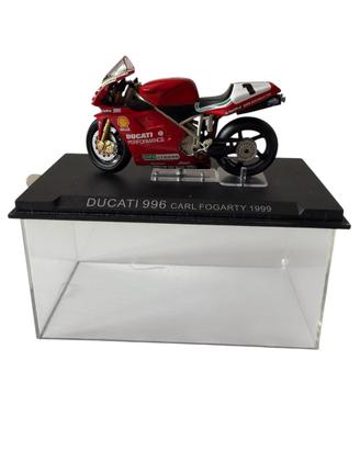 Carl Fogarty Ducati 996 1999 SBK Scala 1:24
