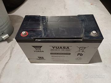 Batteria  YUASA 12 V 100 Ah